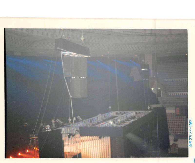 19870602-05_YM_ALARM_a_la_mode_budokan_004.jpg